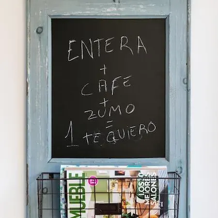 Moderno En Triana 2 Y Aire Acondicionado דירה *