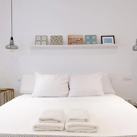 Moderno En Triana 2 Y Aire Acondicionado
