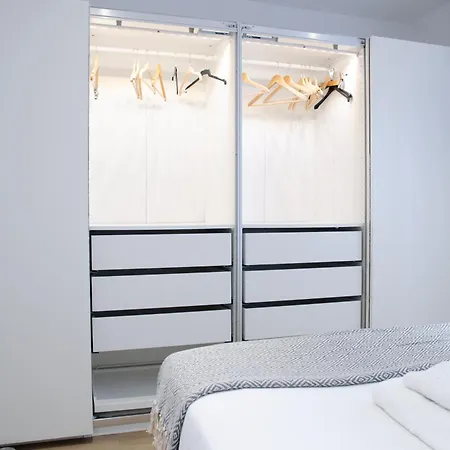 Moderno En Triana 2 Y Aire Acondicionado דירה סביליה