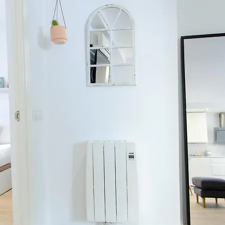 Moderno En Triana 2 Y Aire Acondicionado דירה