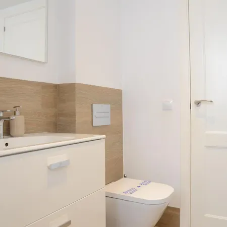 Moderno En Triana 2 Y Aire Acondicionado